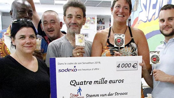 Cheque-Stemm-vun-der-strooss