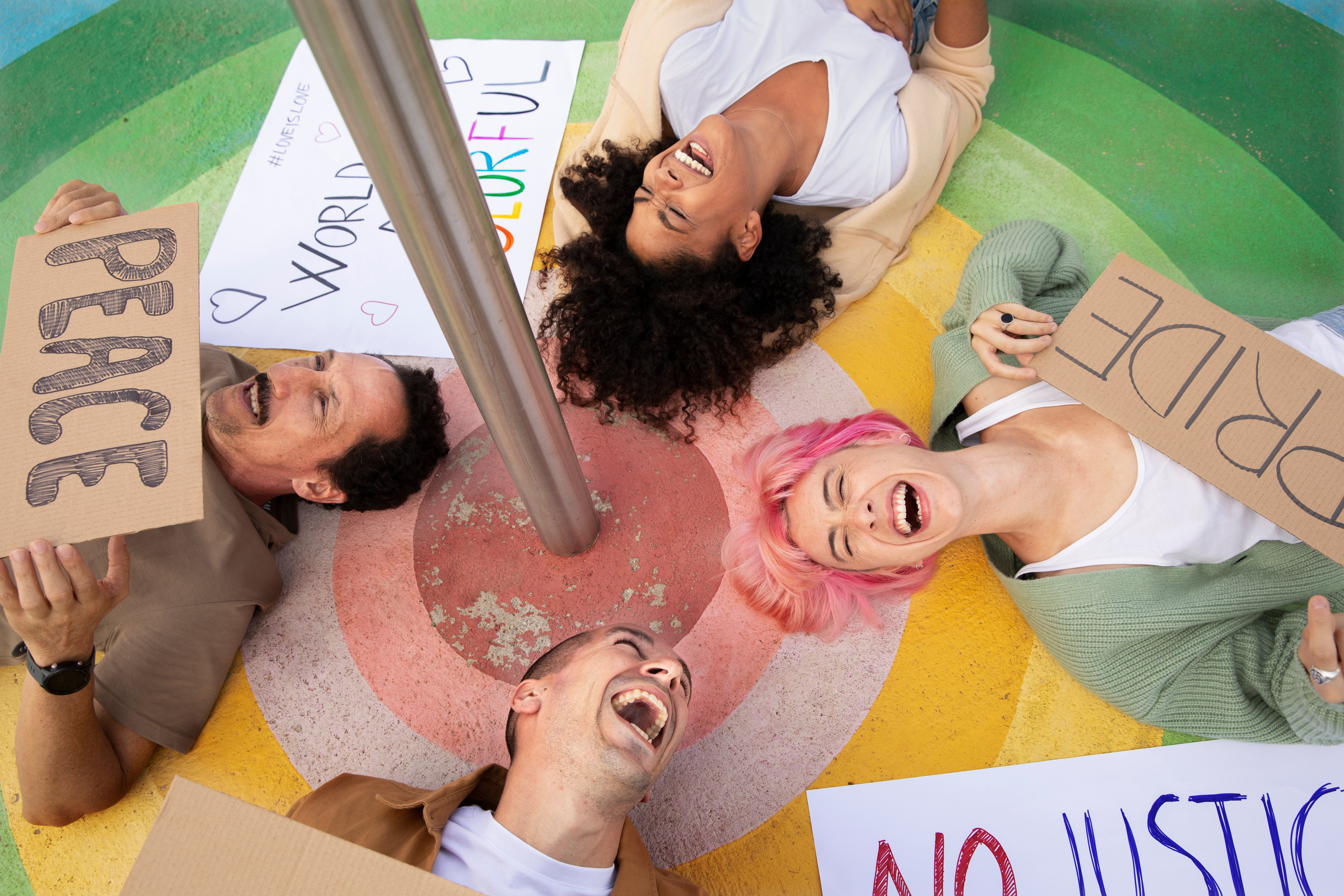 close-up-happy-people-with-placards