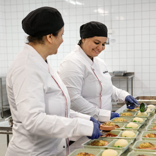 Bistro medarbetare matlådor