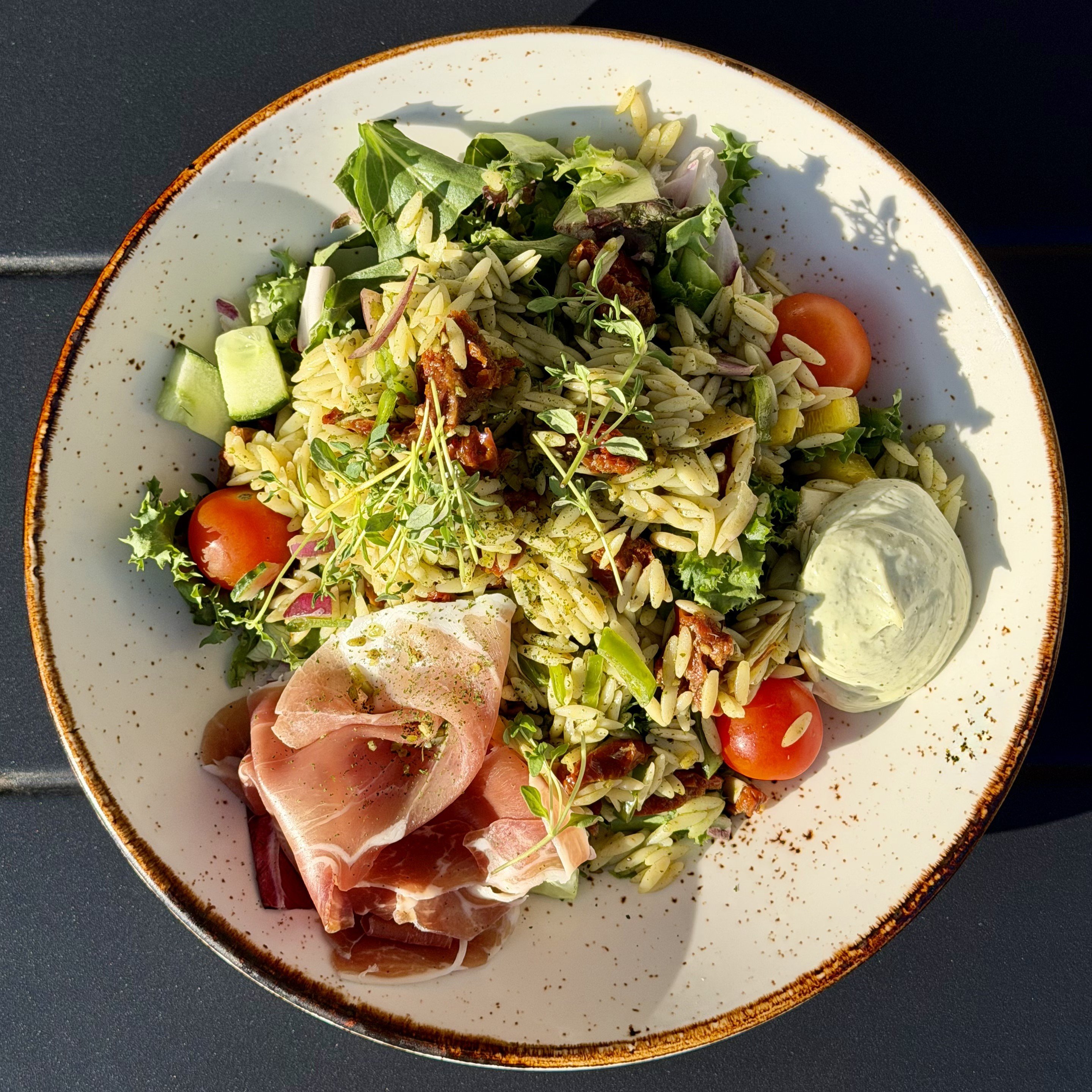 Lunch sallad hos Greenhouse Sthlm