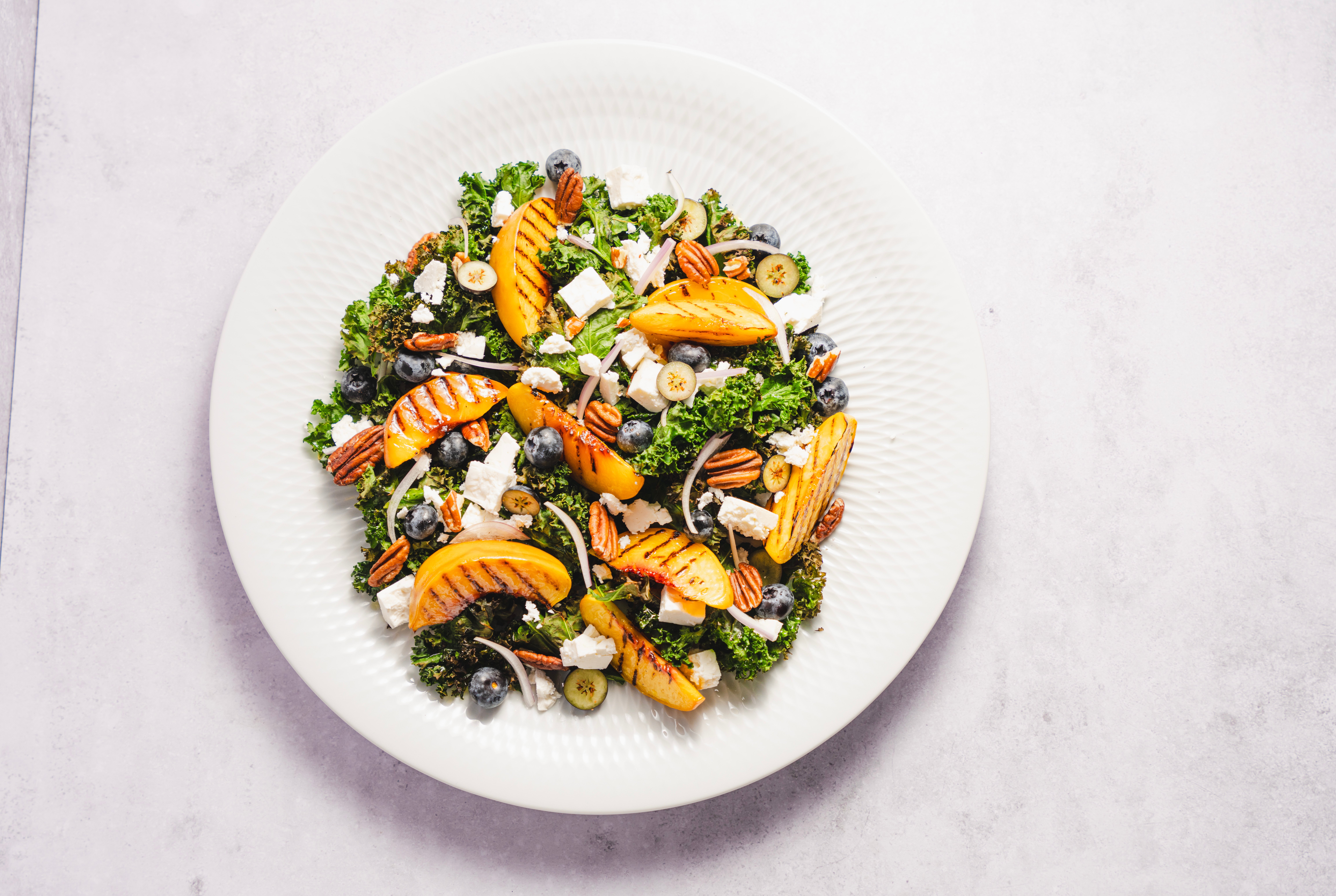 digital_l_Kale and grilled peach salad with feta and blueberries 1