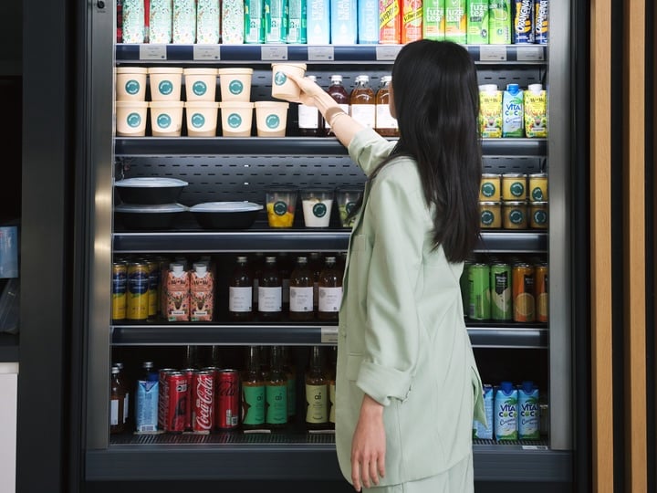 corporate-services-2025-global-retail-snacks2