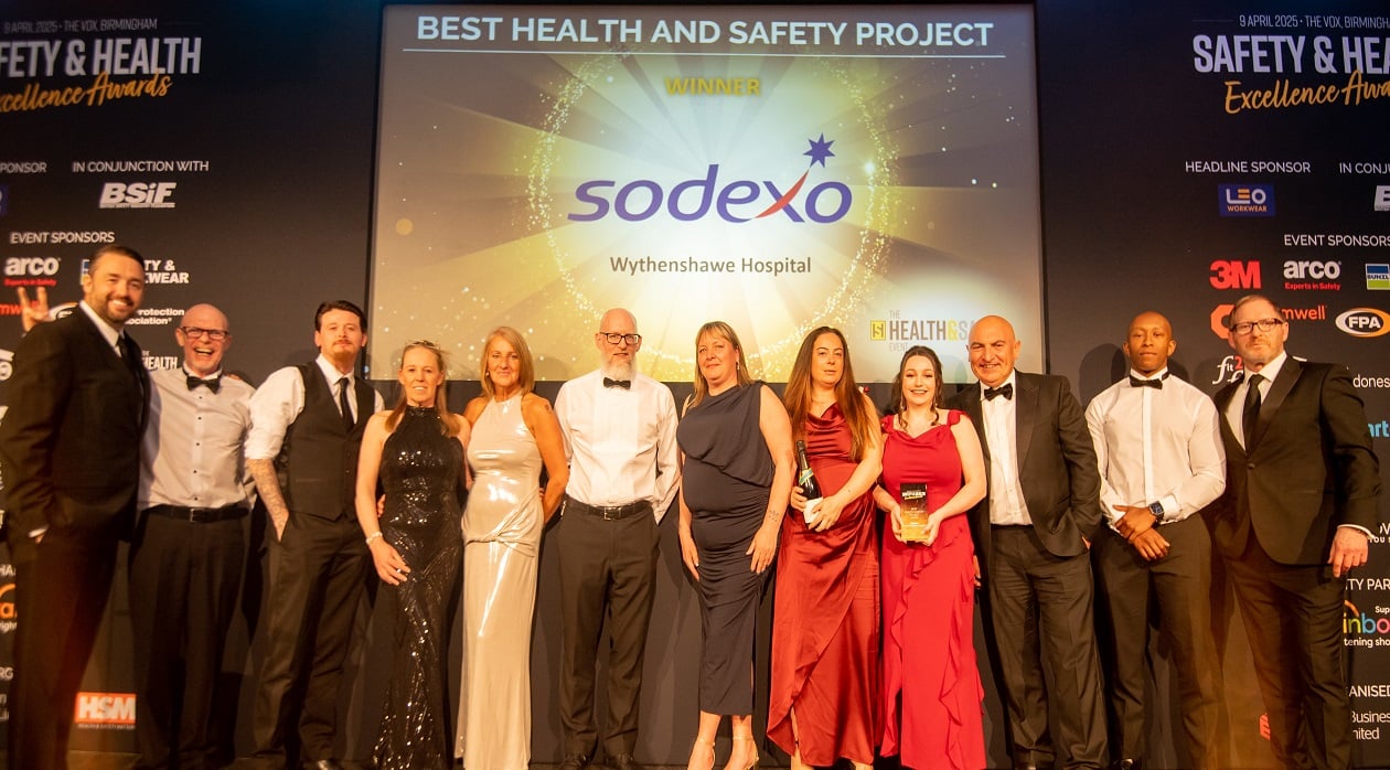05_SHE_awards_1