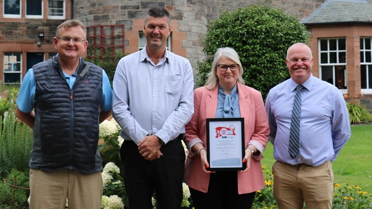 2023-8-29-sodexo-retains-two-independent-schools