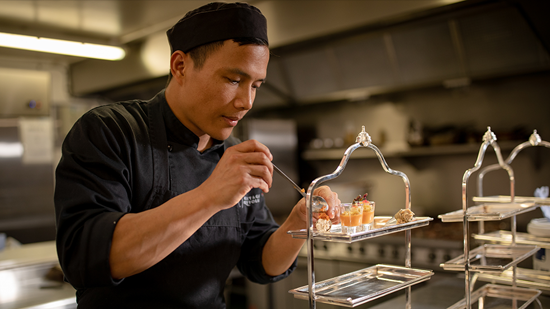 chef-afternoon-tea_503x503