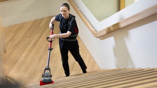 8-card-slider-608x342-cleaning-1