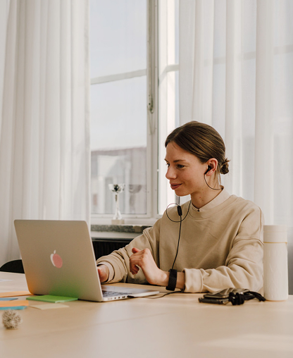 music_featurecard5_media_image_416x508