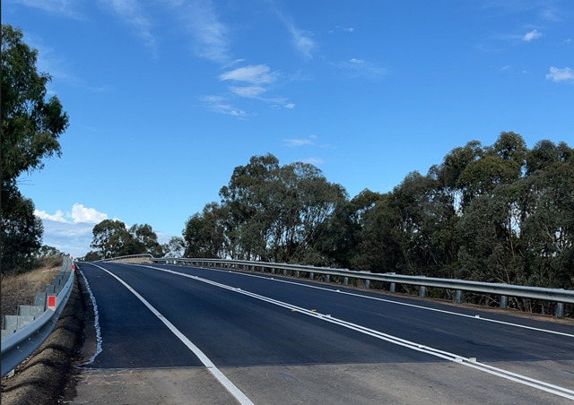 Benalla -Tatong Road - Hume Freeway Overpass