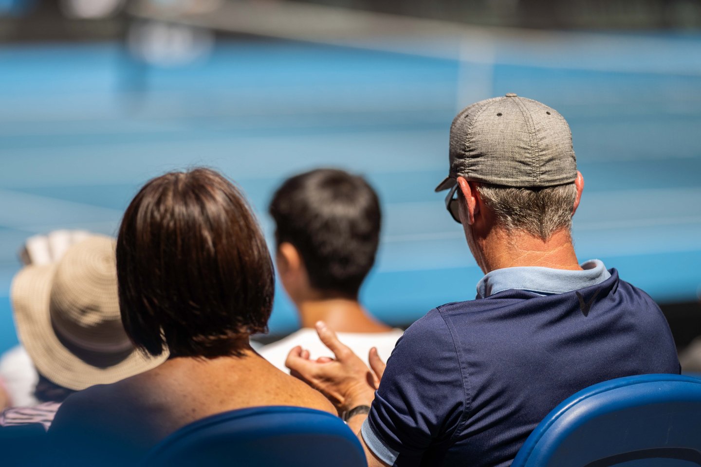Image of spectators watching the tennis