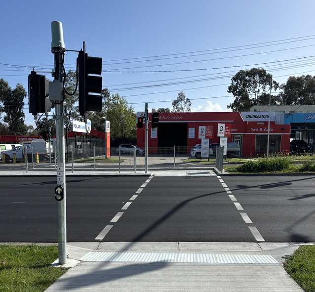Image of Ferntree Gully Road pedestrian operated signals at Oakleigh