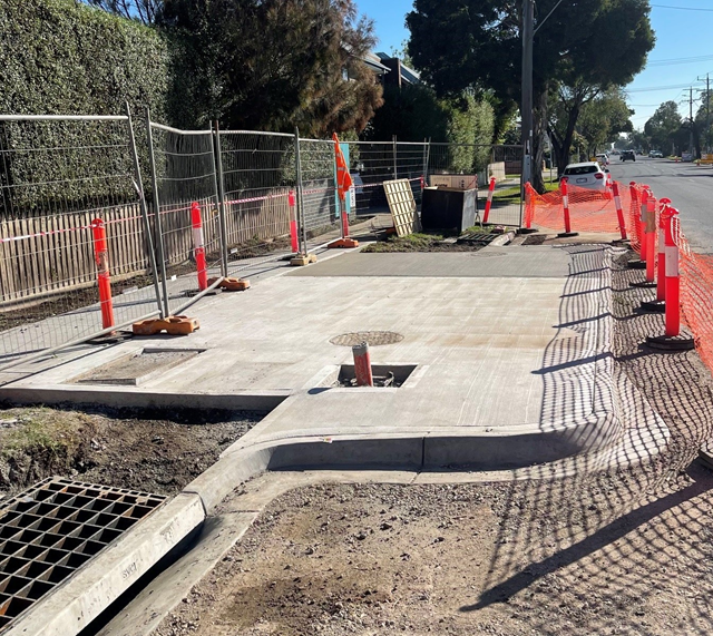 Image of the new concrete kerb outstand and drainage on the north side of Blackshaws Road