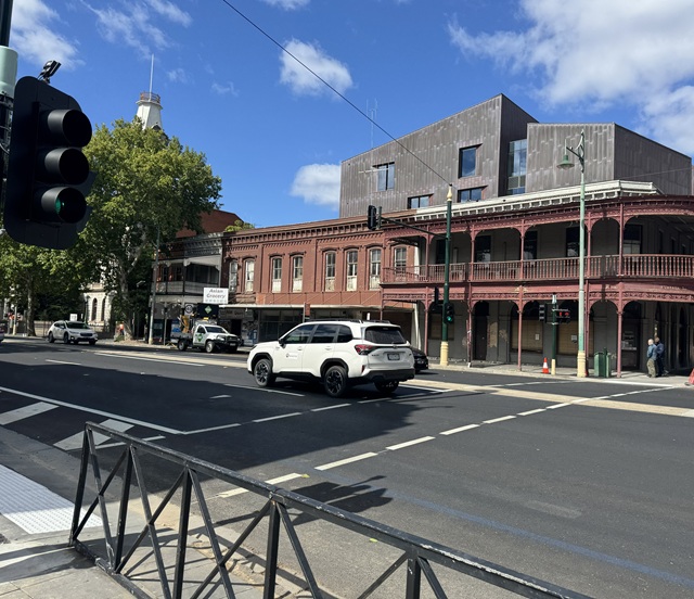 Image of the new pedestrian operated signals at McCrae Street McIvor Highway and Mundy Street intersection