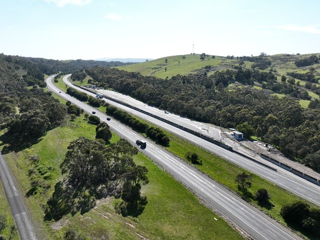 Looking north to Barry’s Bay Rest Area on the Hume Freeway (southbound)