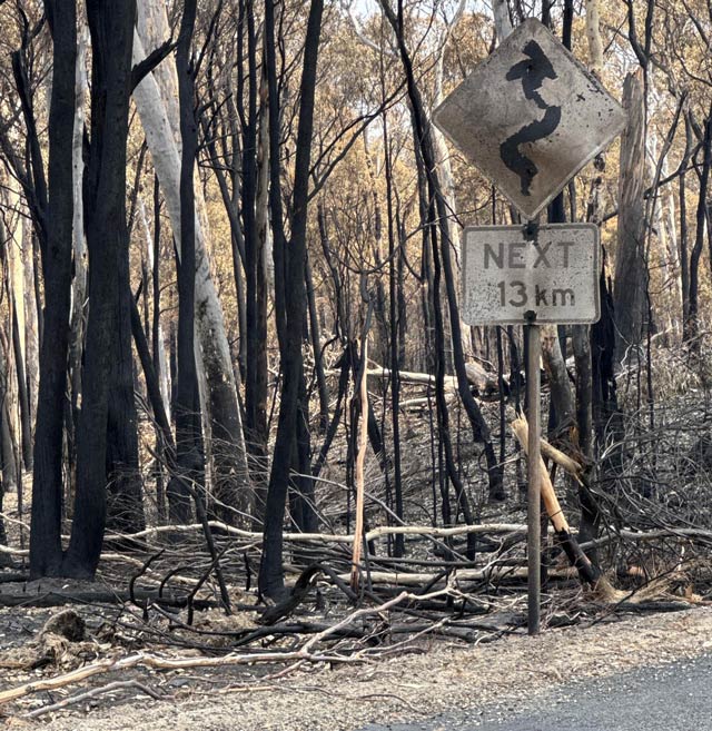 bushfire-affected-roads-re-open-640x657