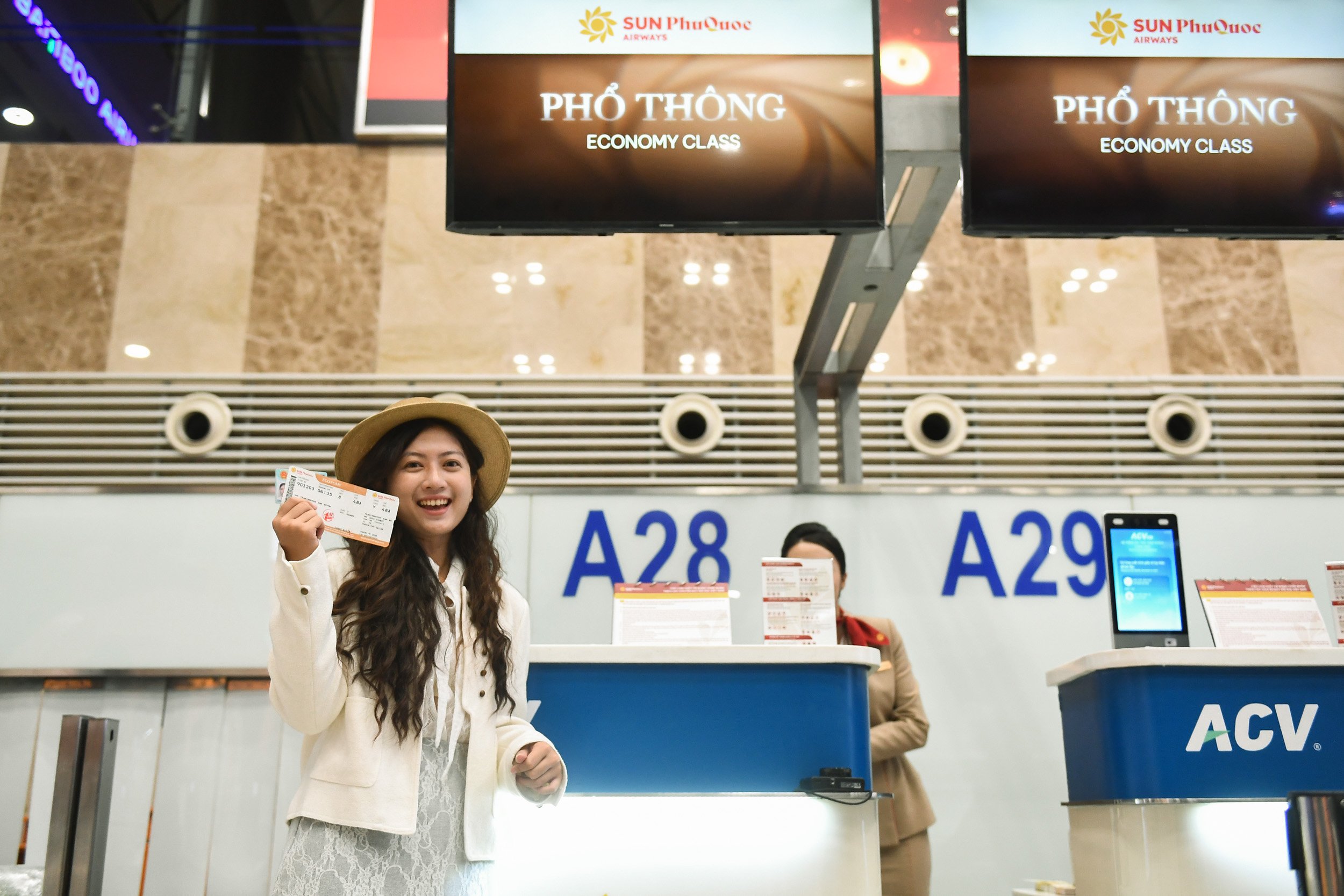 Sun PhuQuoc Airways chính thức gia nhập bầu trời với 3 chuyến bay hạ cánh Phú Quốc sáng 1/11