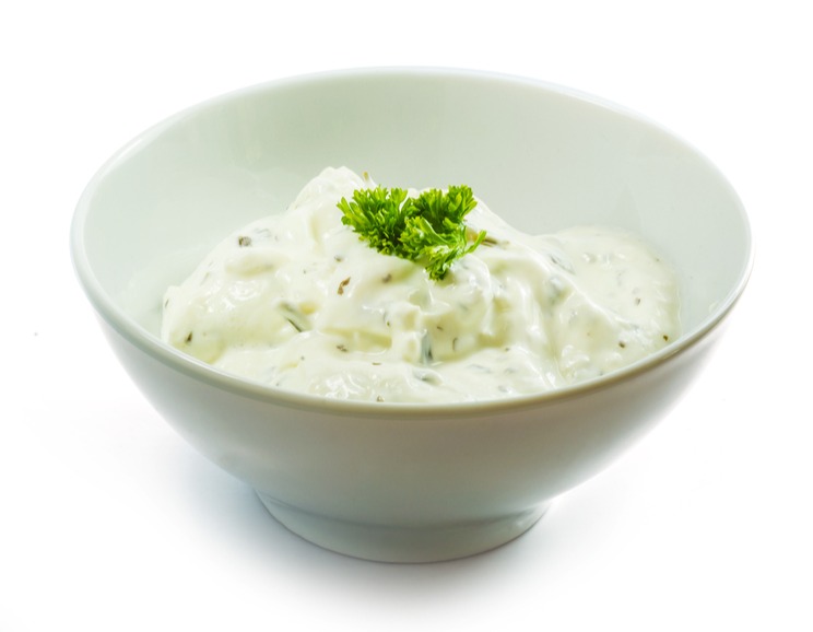 crudites-with-seeded-yogurt_march-2022