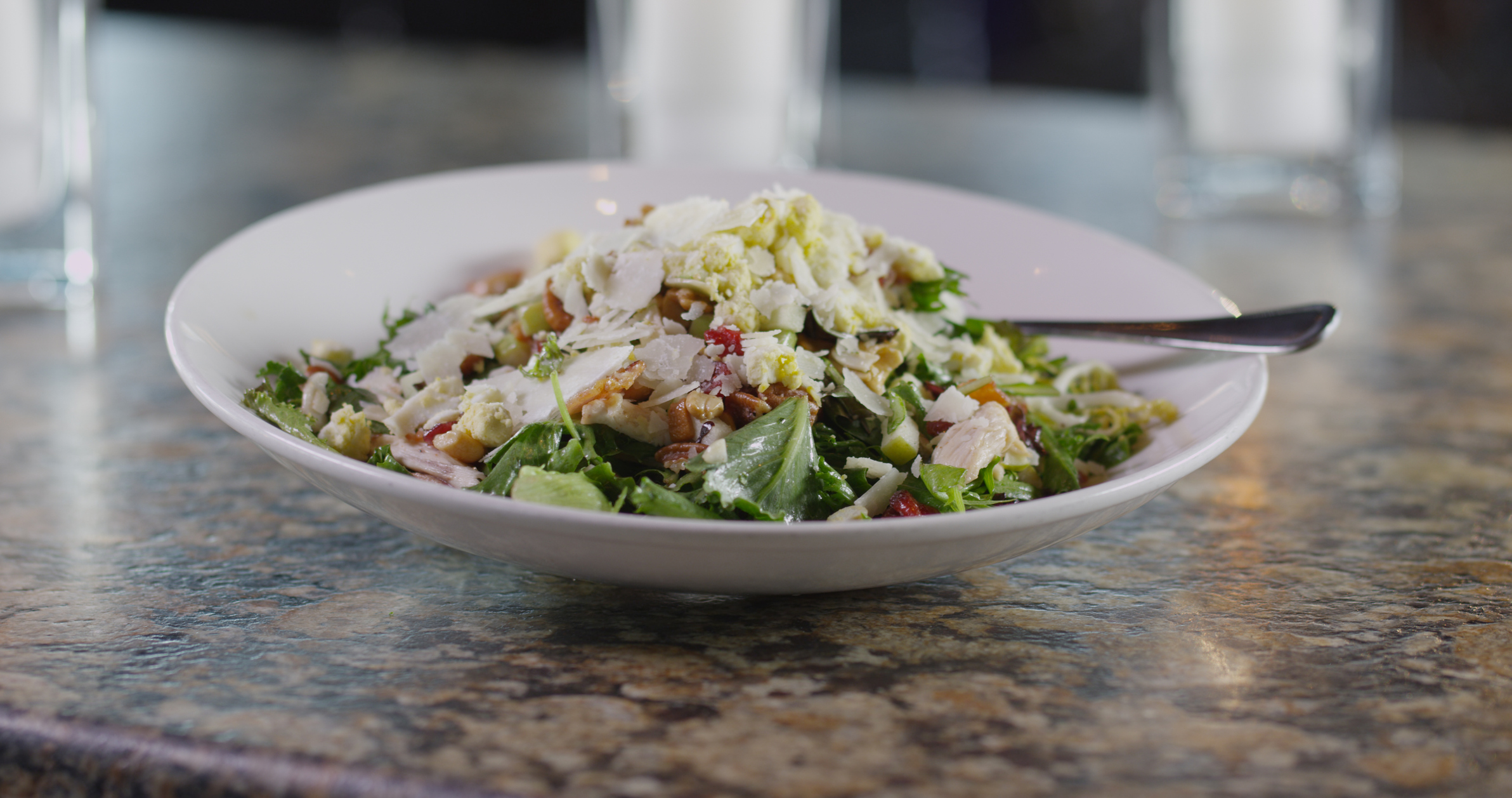 chicken-salad-on-salad
