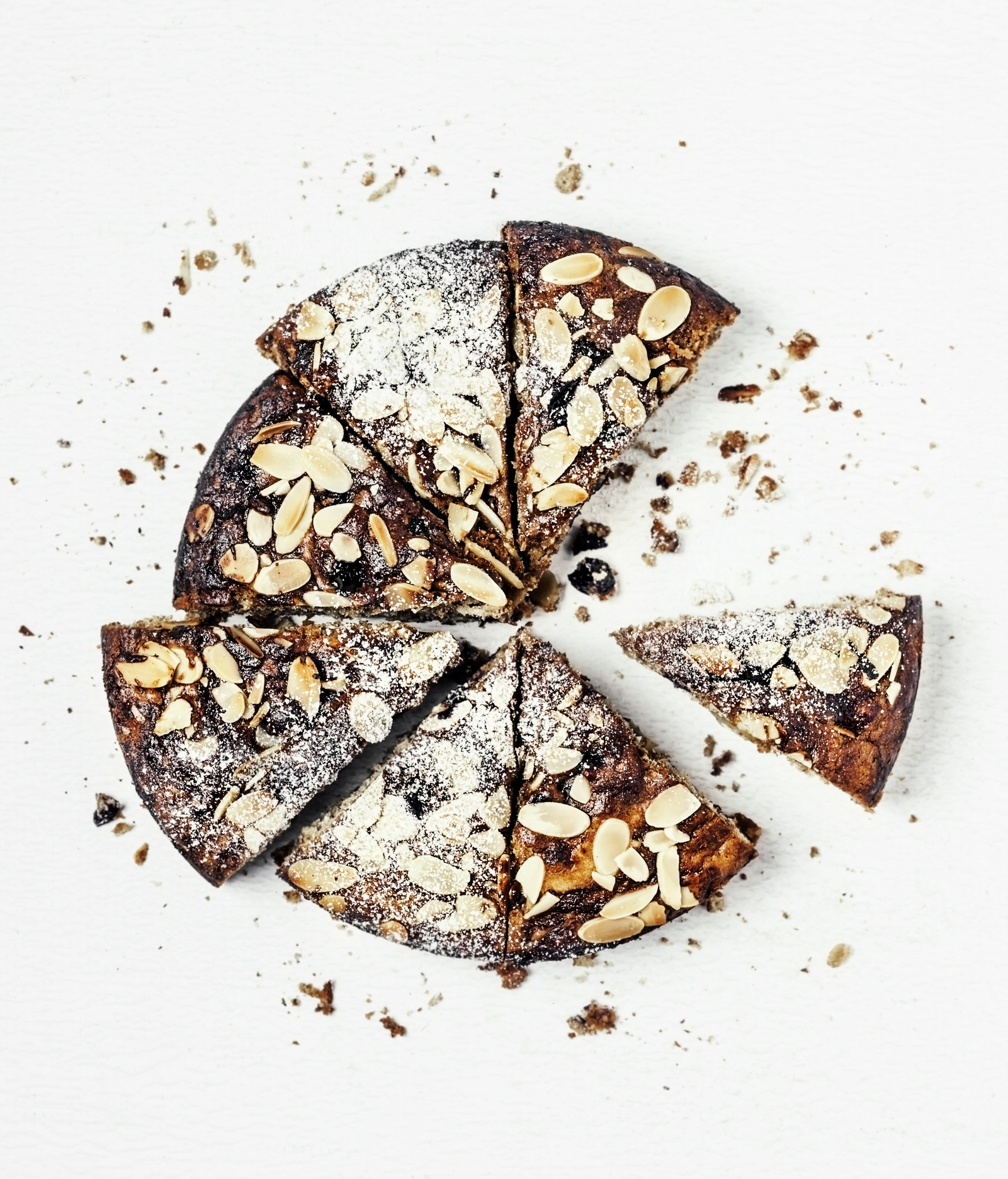 chocolate-cake-almonds