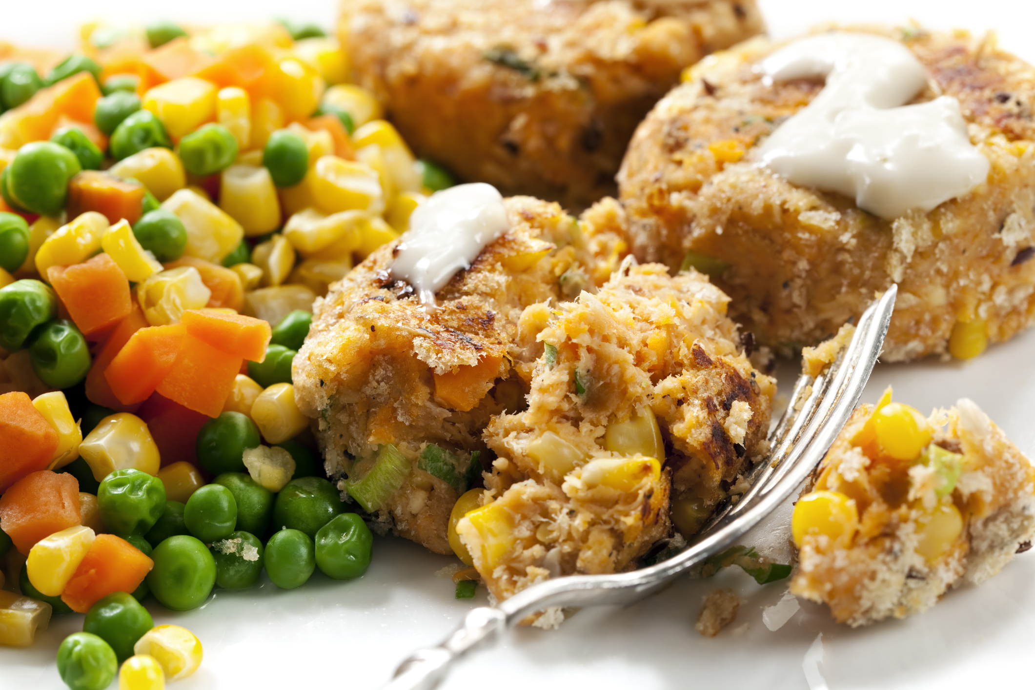 corny-salmon-cakes (2)