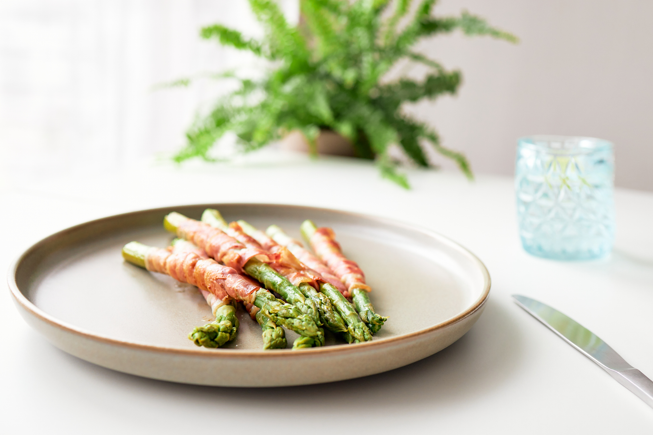 roasted-asparagus-with-prosciutto