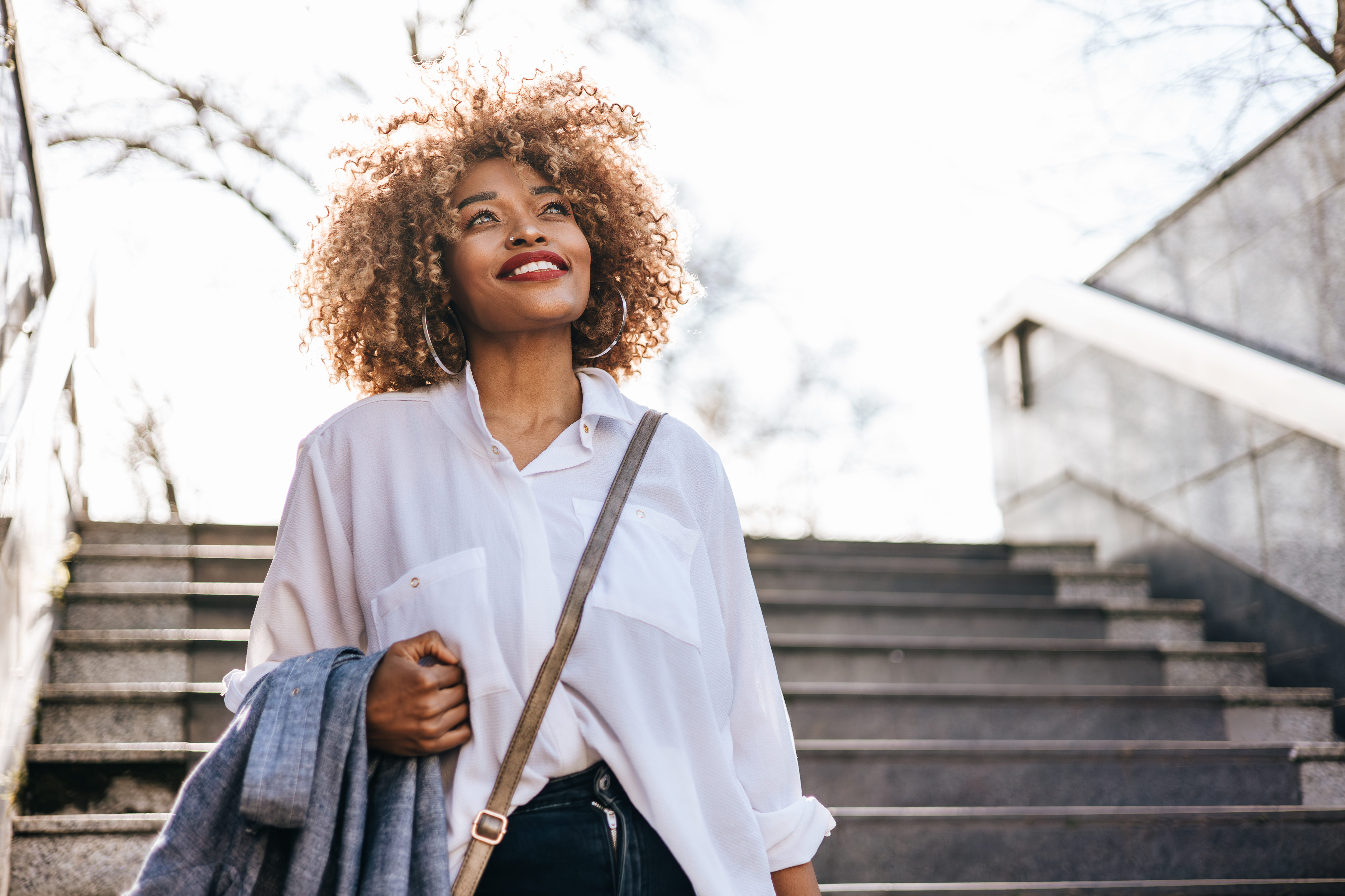 woman-walking-smiling