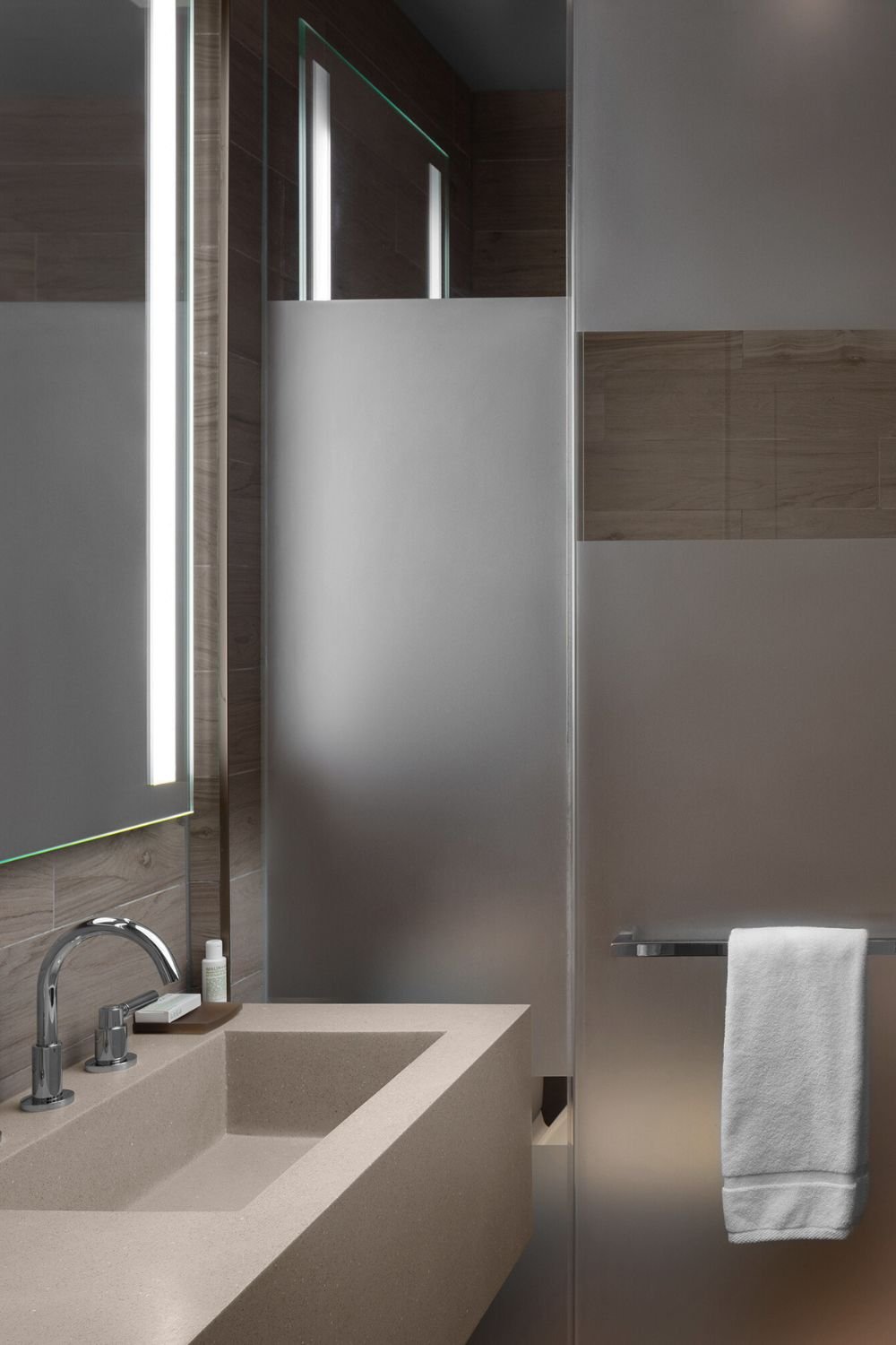 stay_toilet_vertical