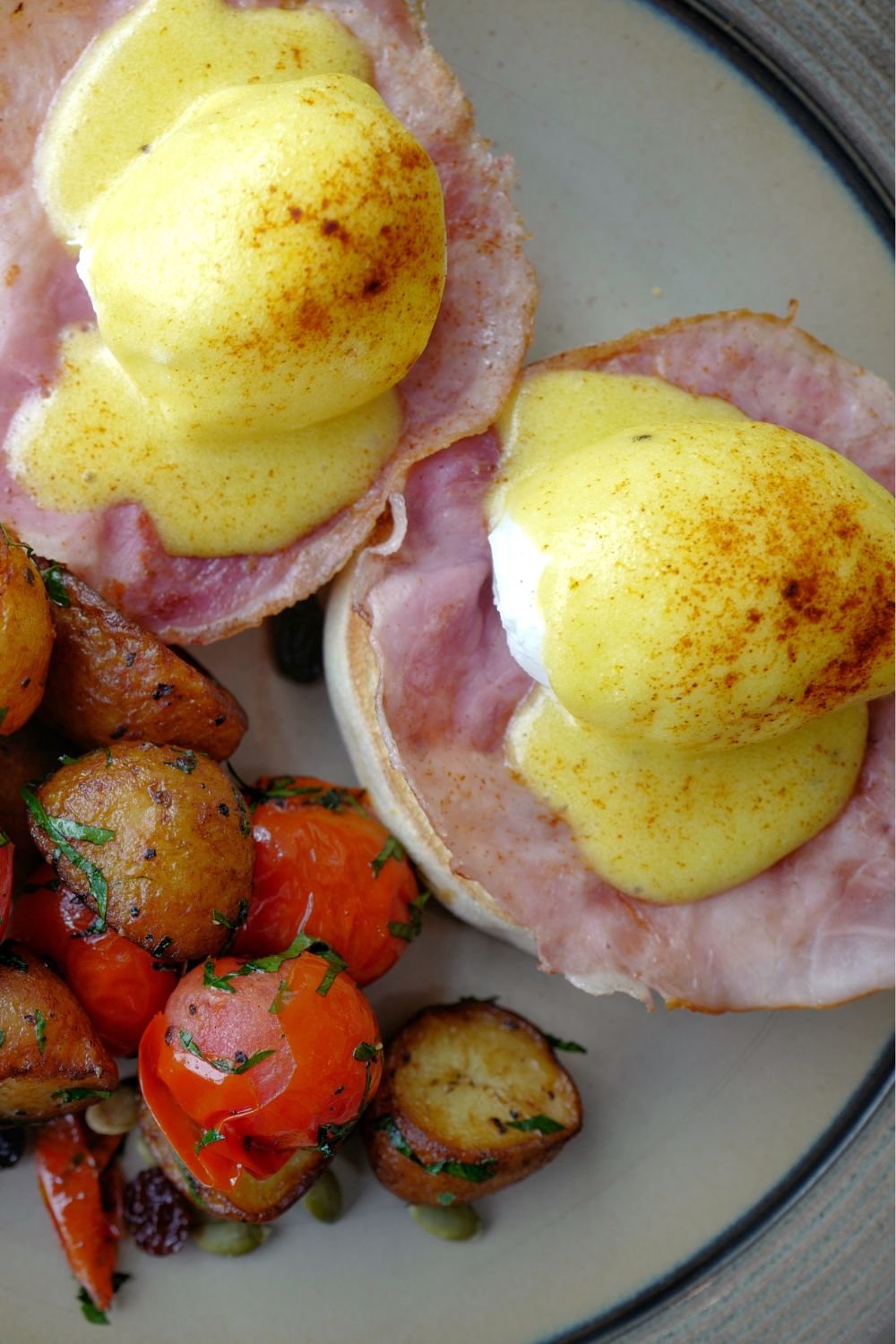 eastbeijing_eggs_benedict