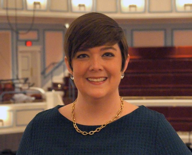 Leslie Hoggatt headshot