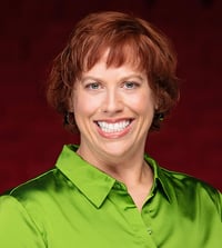 Leslie Wilson's headshot