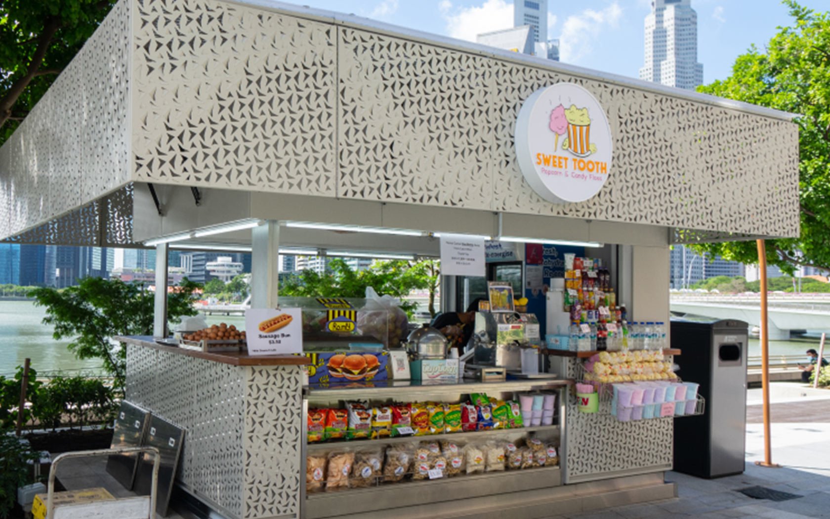 Sweet Tooth storefront