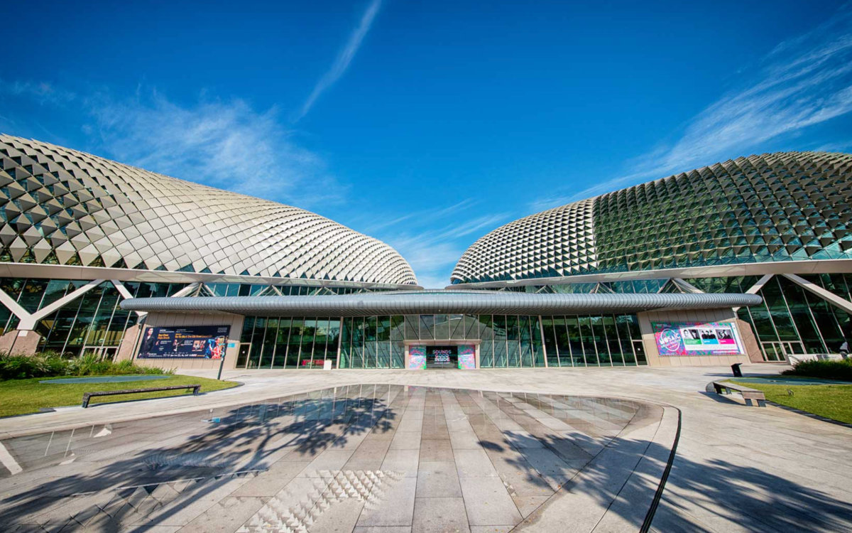Esplanade for Tourists: Guide to SG's Performing Arts Centre