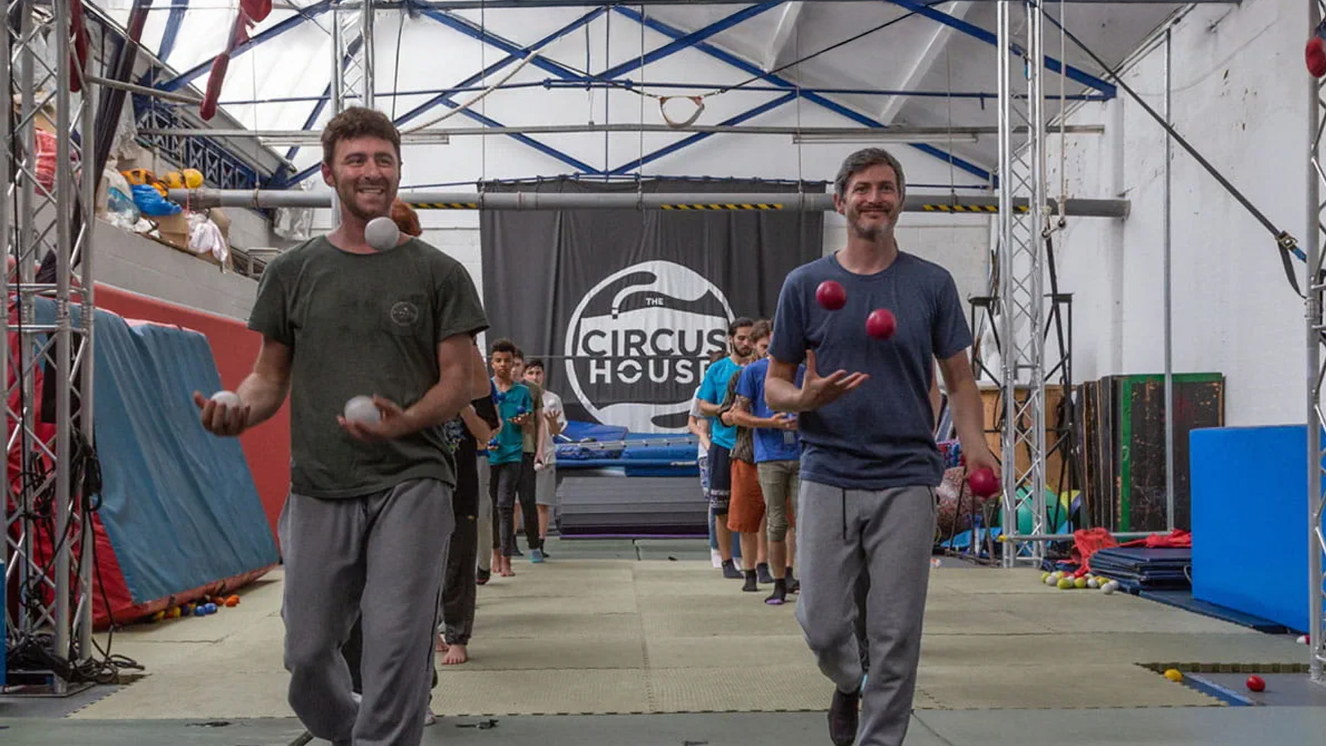 Social Juggling (Advanced) Workshop