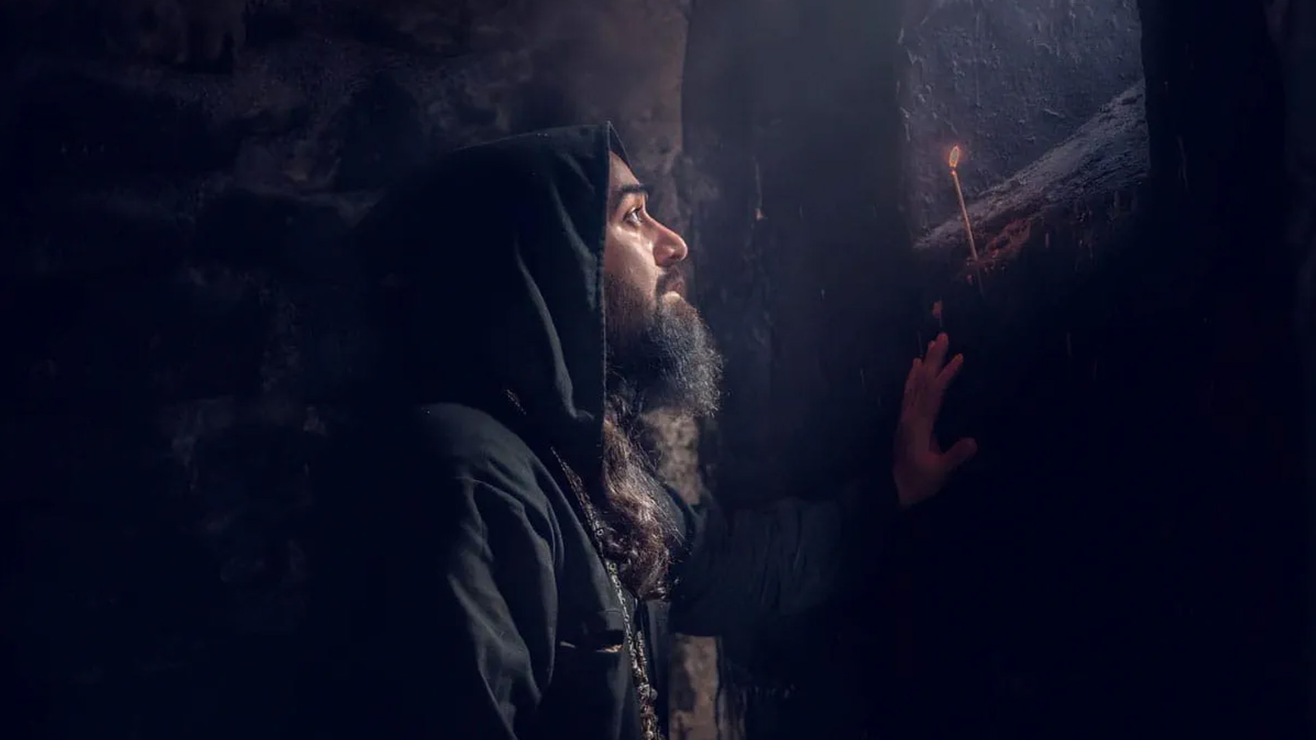 Chanting in the Language of Christ