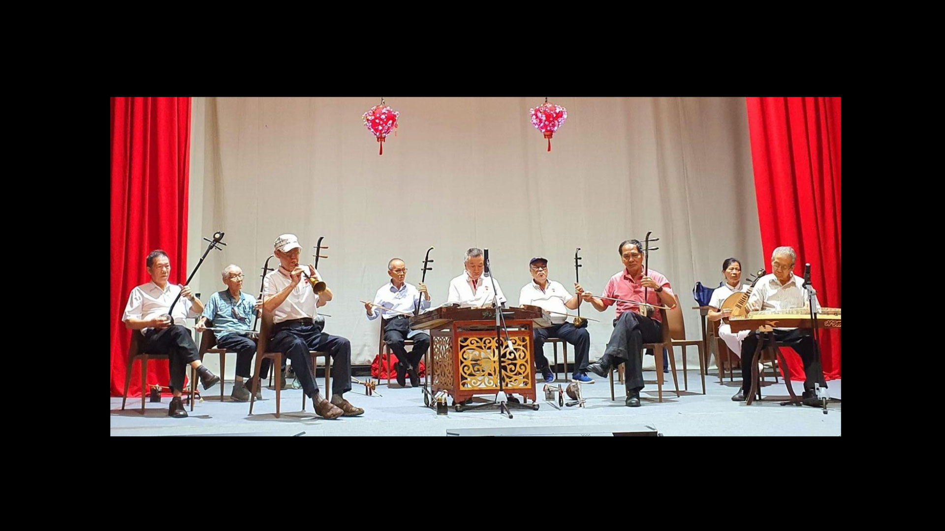 Making friends through Teochew Traditional Music