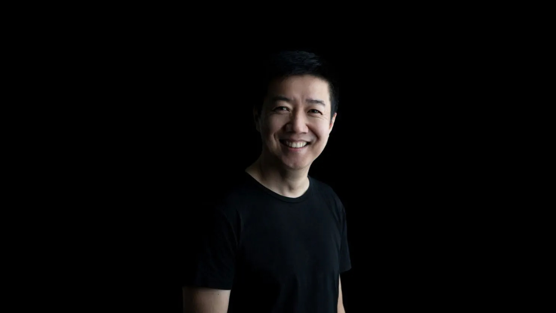 Huayi Dialogues with Nick Yu: The City as a Stage