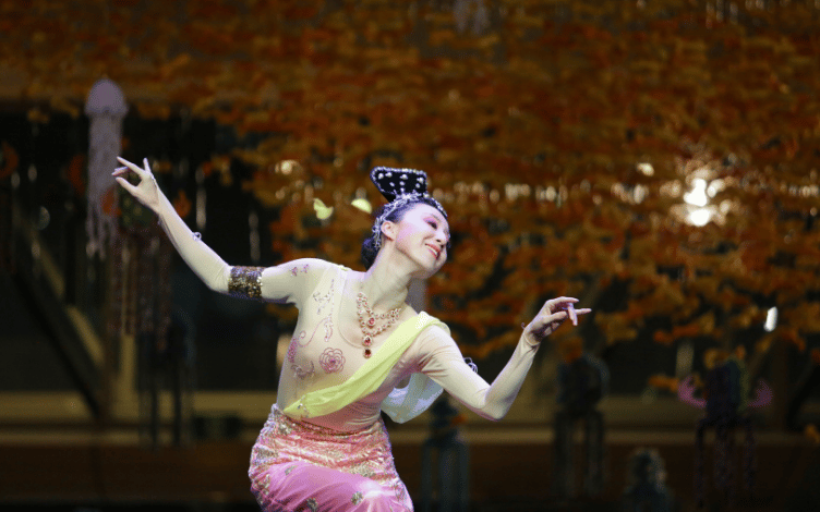 A Dance of Dunhuang