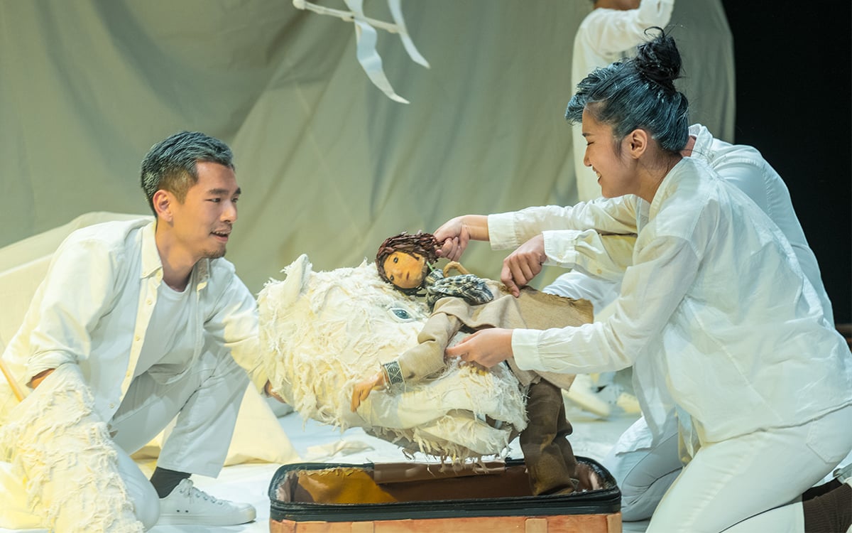 A Vast Playground: Children’s Theatre in Asia 