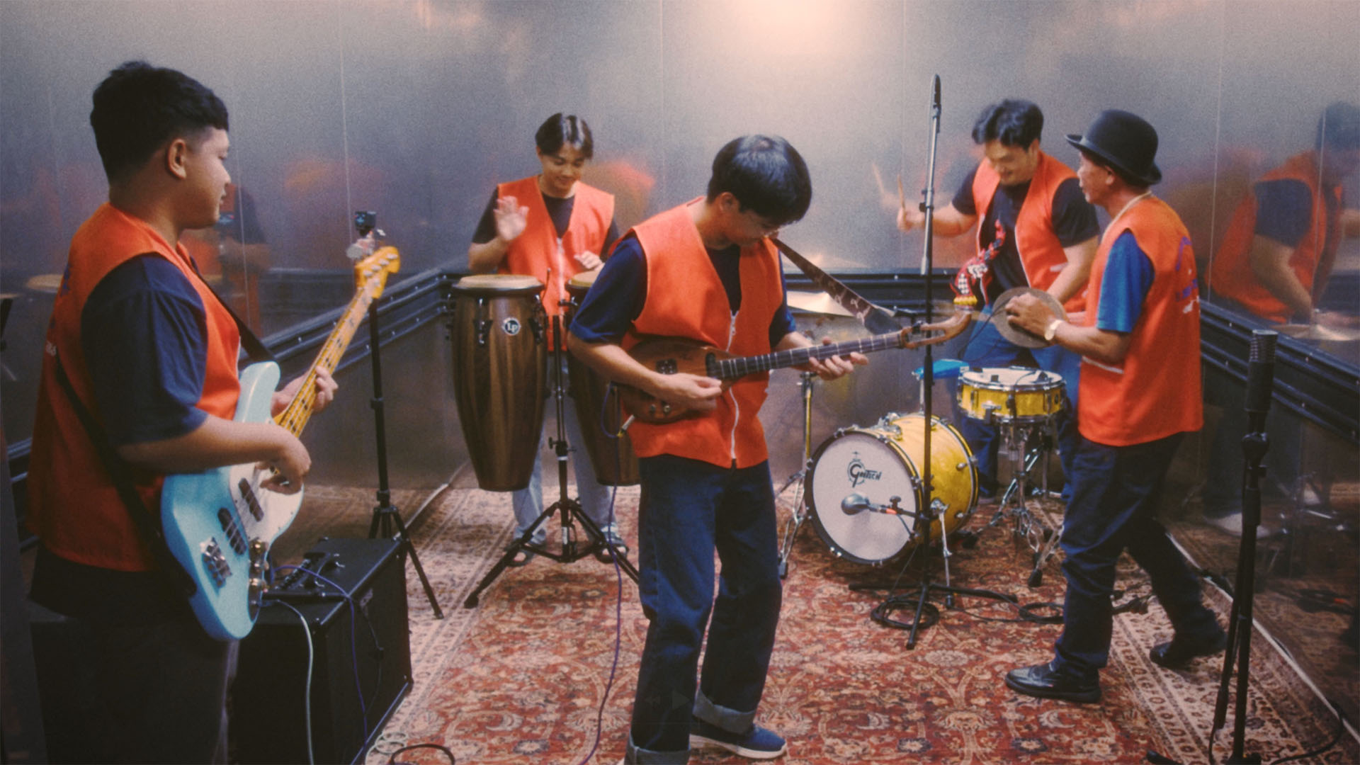 Khun Narin's Electric Phin Band