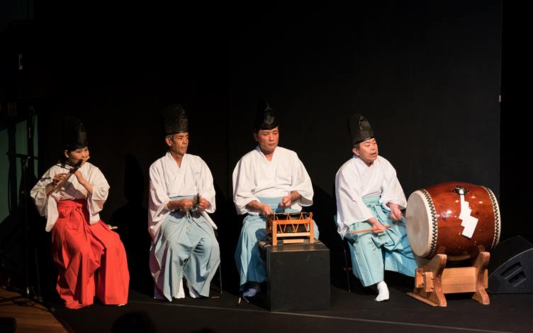 Iwami Kagura 02