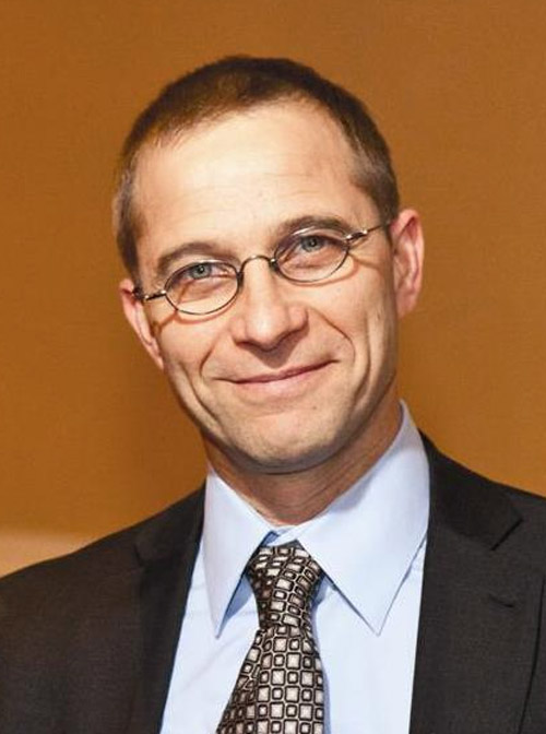 Amit Bar-or headshot