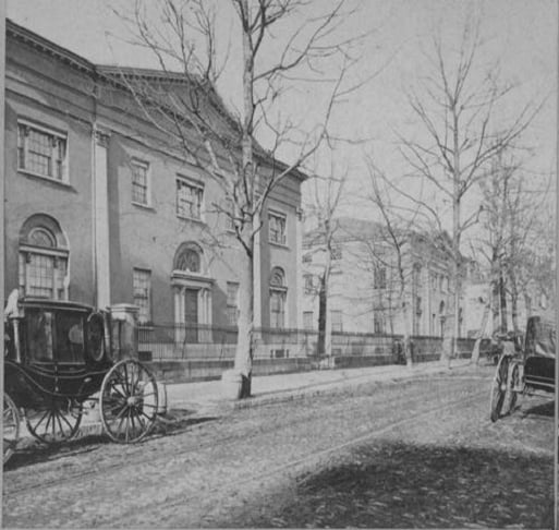 A black and white historical photo of the outside of Pennsylvania Hospital.
