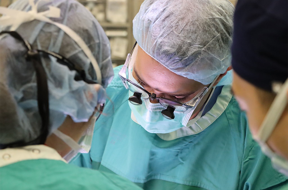 Dr. Briceno performing eye surgery