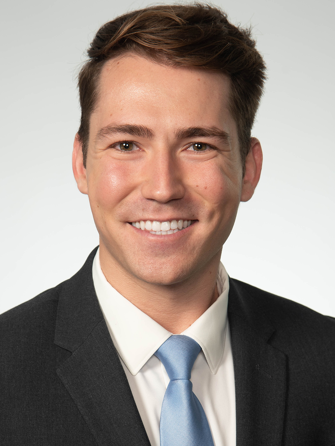 Dillan Villavisanis