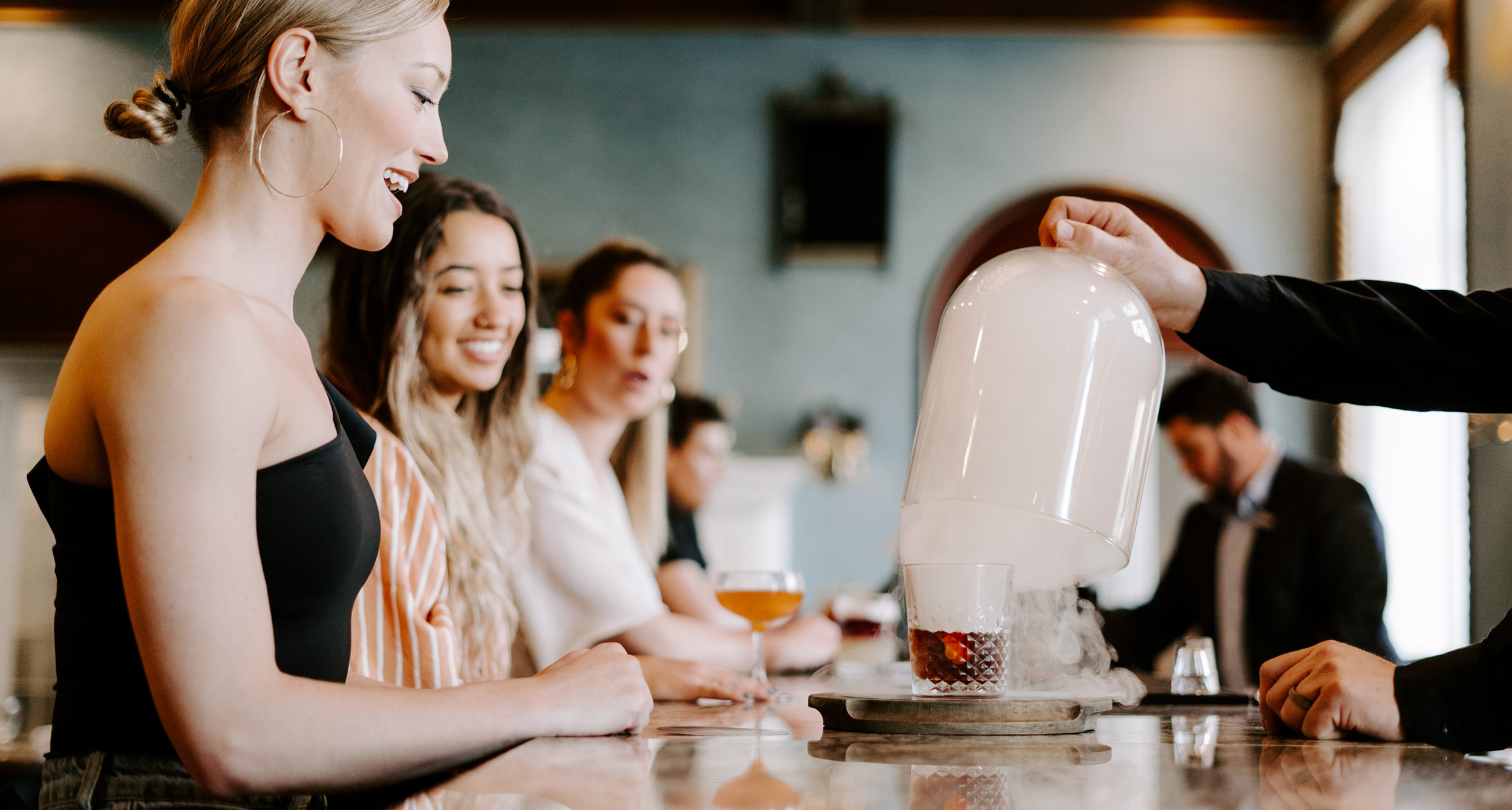 hotel saskatchewan smoked old fashioned at bar