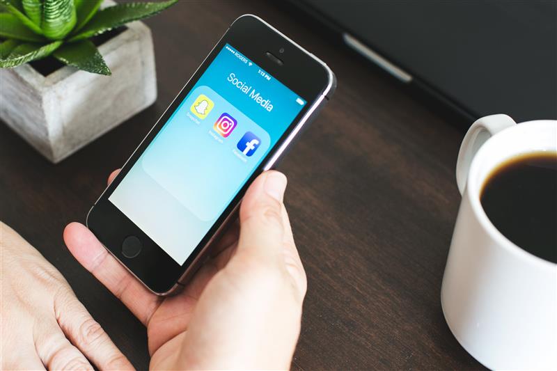 social-media-on-cell-phone
