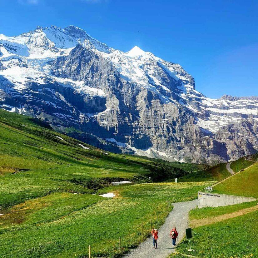 Switzerland_mountains_Travel_191kb