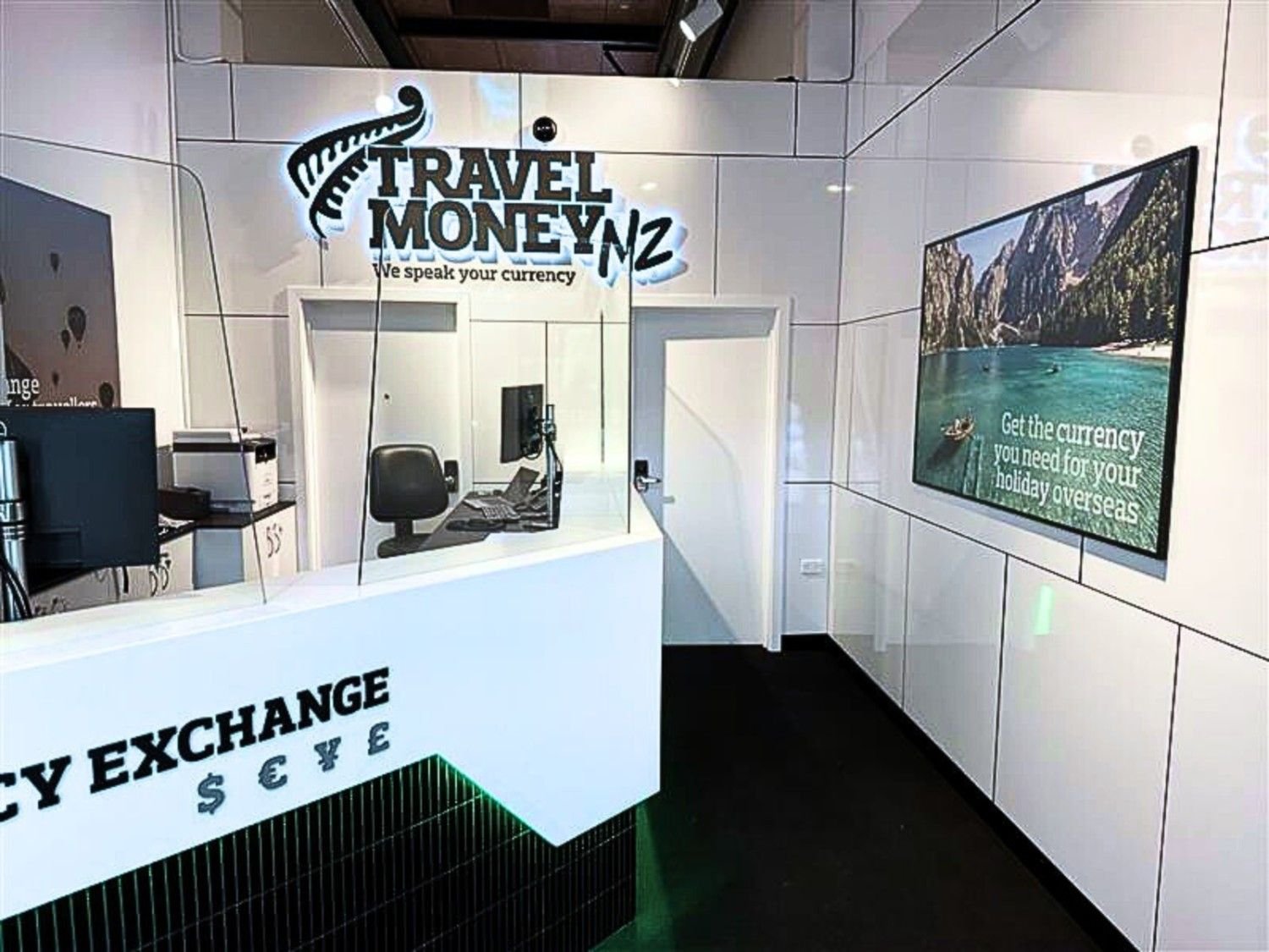 Travel Money NZ Cashel St Store