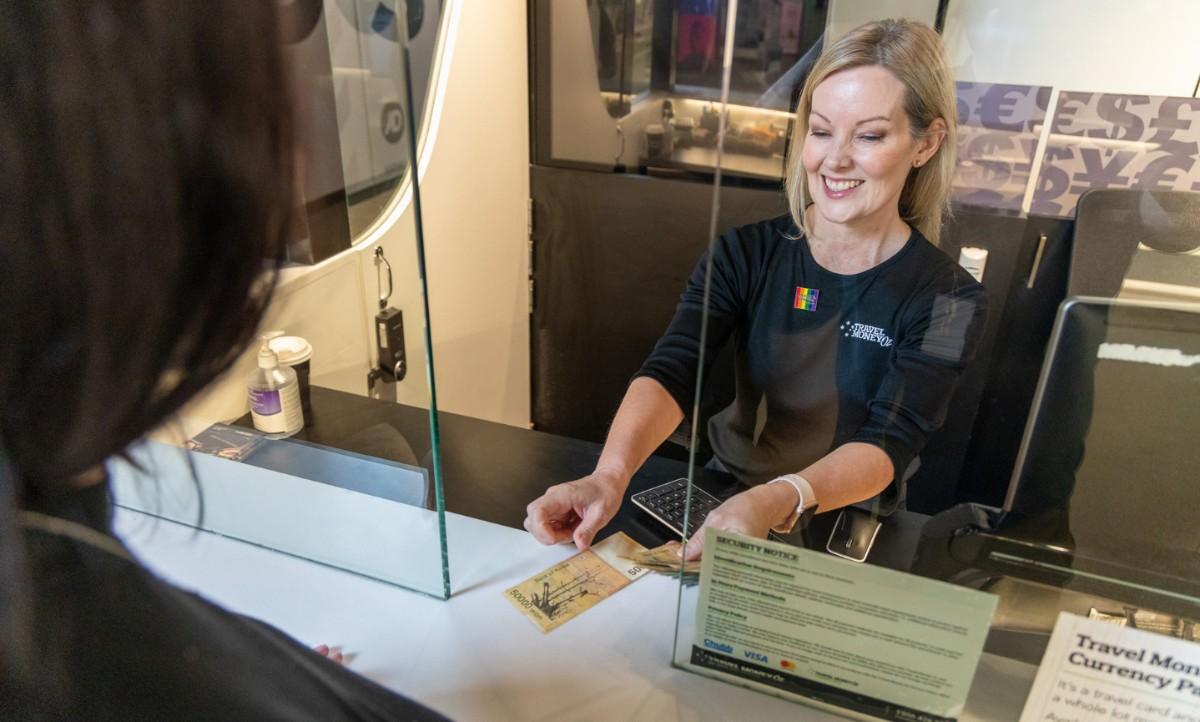 ExchangeInStoreWebBasicCard_COMPRESSED