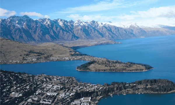 NZ-Queenstown_115kb