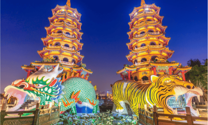 Taiwan-DragonAndTigerPagoda_160kb